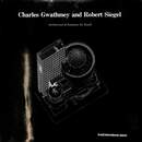 チャールズ・グワスミーとロバート・シーゲル（英日）　Charles Gwathmey and Robert Siegel