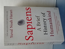 Sapiend A Brief History of Humankind  THE MILLION COPY BESTSELLER