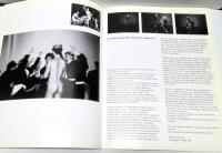 Jan Fabre: De Macht der Theaterlijke Dwaasheden The Power of THeatrical Madness; ヤン・ファーブル 演劇的狂気の力