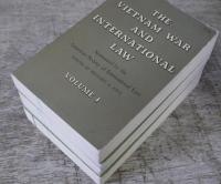 （英文）The Vietnam War and International Law (American Society of International Law)vol1・2・3　の３冊