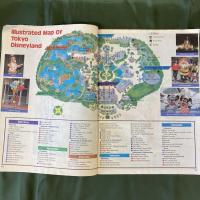All about Tokyo Disneyland (October-December): Special Supplement of Tour Companion