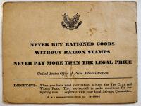 (英)WAR RATION BOOK FOUR(戦時配給手帳第4号)14.5×11㎝ 物資管理庁 U.S.A　1943年