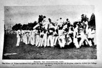 英人の見た海軍兵学校　Ｓ・ブロック著　B6判カバ252p+巻頭写真版14p　内外書房　昭和19年