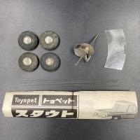 木製模型自動車　旧タミヤ トヨペットスタウト　箱サイズ21.5×9.5×3cm　完成全長約19cm　昭和30年代