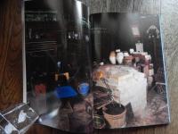 小谷眞三展  倉敷ガラス Shinzo Kodani　1998年　おぶせミュージアム・中島千波館 1997-2001
有限会社　空　発行
63頁 26cm 

「倉敷ガラス」の創始者である小谷眞三氏のガラス作品を紹介した。陶芸家バーナード・リーチからも称された作品は、日常生活の中から生まれた素朴で実直な美しさをもつ。