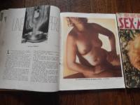 2冊　Paris sex-appeal : le magazine le plus parisien : revue mensuelle 1934年No.15、1937年No.46　
　サイズ 25ｘ20ｃｍ 