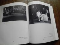 60 godini naroden teatar Bitola = 60 years National Theatre Bitola
著者:Ivan Ivanovski
 マケドニア語, 2004
出版社: NU Naroden teatar, Bitola, 2004　287頁


60 ゴディーニ ナローデン ティータール ビトラ
ビトラ国立劇場60周年
イワン・イワノフスキー著
