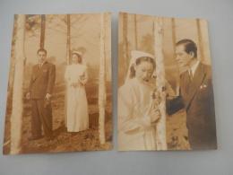 月よりの使者　上原謙、花柳小菊スチール　キャビネサイズ2枚　15.5cm-11cm　1949年

監督加戸敏の第二回作品。上原謙、花柳小菊「三十三の足跡」につぐ喜多川千鶴「天狗飛脚」につぐ相馬千恵子らが主演。

1949年製作／86分／日本
配給：大映
劇場公開日：1949年2月1日
あらすじ

高原の療養所である。患者戸塚、弘田、橋田などは「月よりの使者」とあだ名されるほど美しく気高い看護婦道子の献身的な看護の中に、静かに闘病生活を送っていた。近く退院して行く弘田が、ひそかに道子を愛していることを知った戸塚は、二人の為に一計を案じて白樺の林の中に、二人だけの時間を持たせた。弘田と道子は将来を固く誓ったが、そのころ弘田の病室に意外な待ち人が来ていた。それはかつて彼の許婚者であった弓子であった。封建的な親たちの一存から、一時許婚を解消したもののひたむきに弘田の愛を求めて五年間も待ち続けたという弓子の真情も知らず、弘田は弓子の来訪を迷惑気にけって、道子に対し「今夜十二時二十分駅まで来てくれ」と約束して病院を出た。迫る汽車の時間……そのころ、病院では橋田が死期を覚って多量の睡眠剤を飲んで、道子に手を取られながら死んで行った。かけつけた道子の眼の前に弘田の汽車は去って行った。そしてそれから幾とせ……生活の過労から病床に伏した道子は、保養を兼ねて湘南の別荘の派出看護婦として出張した。行った先の病人は今弘田と結婚している弓子であった。弓子は道子を知らなかった。道子に会った弘田は、当時の彼女の真情を初めて知り、長い心のわだかまりは一挙に解決したが、病床にあって、かつて夫の秘密の愛人が、道子であると覚った弓子は、二人の居ない部屋の中で、二人の新しい出発を祝しながら睡眠剤を服用して自らの生活を絶っていた。他殺か？自殺か？殺人容疑者として道子は裁きの庭に立ったが、遂に弓子が親友に贈ったフランス人形の縫い込みから遺書が発見されて、道子の疑いは晴れて、弘田と結ばれる。