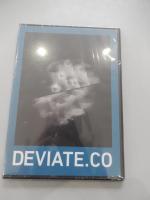2点　Cafe Live/2014 木野彩子 ダンスの贈り物　DVDCafe Live/2014 DEVIEATE.CO DVD　

木野彩子
札幌生まれ。ピンクレディのUFOに憧れ、幼少より能藤玲子創作舞踊研究所にてモダンダンスを始める。お茶の水女子大学舞踊教育学科卒業後、中学・高校の非常勤講師として保健体育を担当し、体育の中のダンスを模索する。横浜ソロ×デュオコンペティション2003で横浜市文化振興財団賞を受賞後、2004年文化庁在外研修で渡仏、その後Russell Maliphant Companyでダンサーとして活動。その頃より振付家として、日英仏韓米各国で公演を行う。09年に帰国後、自らの生活をもとに問いかけるセルフドキュメンタリーの手法を用いて、言葉で語り、踊り始める。16年筑波大学人間総合科学研究科スポーツプロモーションコース修了、鳥取大学地域学部附属芸術文化センター講師として赴任。現在、教職と舞踊家の二足のわらじを履く。宮沢賢治愛が高じて『鳥取銀河鉄道祭』（2019）をプロデュース。
