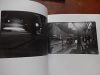 街に吹く風1991
外賀嘉起 著
出版社：風来舎
1992.4
24×24cm 
上海　尾道　の風景写真