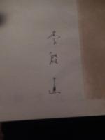 豆満江　6冊　李箕永著　全冊訳者献呈李殷直署名入　第2巻〜第7巻　李箕永著李殷直訳 　1961年初版　朝鮮文化社　装幀金昌徳
カバー帯ヤケ傷み少し破れあり、ページ内は概ね経年並　（帯付きは2〜5巻）

李箕永（1896年5月 – 1984年8月9日）朝鮮の小説家。本貫は徳水。号は民村。筆名に民村生、聖居山人、聖居、陽心谷人、陽心学人、箕永生。日本統治時代はプロレタリア主義作家としてKAPFの中心メンバーとして活動、解放後は左翼陣営に加わり文壇の重鎮の座に座り続けた。貧困を極めて精巧に描き出す李の筆は南北を通じて高く評価。 李が文壇に登場するのは1924年、『開闢』に掲載された「오빠의 비밀 편지 」からである。1925年、趙明熙の勧めで『朝鮮之光』に編集記者として就職する。また、同じ年に朝鮮プロレタリア芸術家同盟(KAPF)に加わり、中央委員や出版部責任者を務めるなどして活動した。李光洙や金東仁といった文士と対立し、貧民の現実を見据えた階級意識の高い文学を目指した。その間、李は、「故郷」を『朝鮮日報』に連載し貧困をリアルに描き出している。1930年代、朝鮮文壇を席巻していたKAPFに対して、当時の朝鮮総督府は弾圧を持って対処した。第1次KAPF一斉検挙では、2か月間の拘束を受け(執行猶予で釈放)、第2次KAPE一斉検挙の際は1年6か月の間投獄される。李は第2次KAPF一斉検挙の後、自らの主題を見失い、転向作家として筆をとったり、朝鮮文人協会に参加して親日的活動に加担してもいる。それが李の意思ではなかったのか、1944年には筆を折り、江原道の鉄原に引きこもった。 