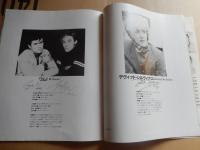 ロック・ショウ2月号増刊 ピンナップ・ブック / Rock Show Special Issue Pin Up Book

『ロック・ショウ２月号増刊 ピンナップ・ブック』。84年ロック・ショウを飾る顔が大集合！当時のバンドやユニットなどを紹介。表紙を飾るのはデュラン・デュランやボーイ・ジョージ（カルチャー・クラブ）、デヴィッド・ボウイ、ワム！、本田恭章、ヴァン・ヘイレン、ブライアン・アダムス、ポリスからジョン・ライドンやマイケル・ジャクソン
ポスター欠けです。