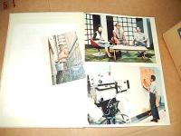 遅れてやって来たメロディ　堀博 著
出版社：中央公論事業出版
生写真付き、献呈署名入り

発売日：1978.5

72p 27cm 