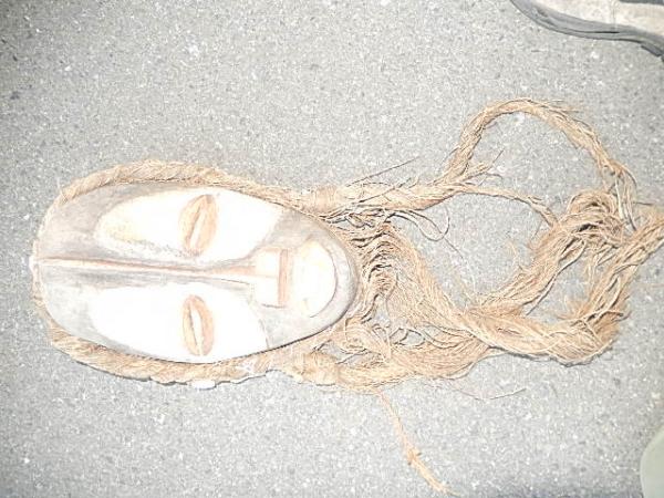 洋書 Masques Dogons Dogon passport mask＞ -SIZE- H:220mm W:90mm Buying the Côte d