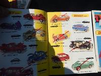 3冊　Dinky Toys　ディンキートイズ　カタログ　No. 5 No. 6 No. 7 　ＤＩＮＫＹ　ＴＯＹＳ　ＣＡＴＡＬＯＧ　ミニカー　チェック跡あります。

Dinky Toysは、Meccano Ltdが製造した一連のダイカストzamac亜鉛合金ミニチュア車のブランド名です。これらは、1934年から1979年までリバプールのBinns Roadにある工場でイギリスで製造。 