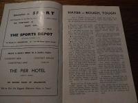 1964年　Reg　Hayesレグ・ヘイズ　Earl　Nikora アール・ニコラ　ボクシングパンフ
全12ぺーじ。8ぺーじ目に1箇所はじ部分切り取りあります。 