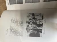 蟷螂五郎棍　阮浩斌　TONG LONG（DOUBLE END STICK）KUNG FU（PRAYING MANTIS STYLE）H.B. UN  PAUL H. CROMPTON LTD LONDON England 1976年　憲法