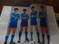 2冊　サッカーマガジン1987年３月号5月号
表紙：武田修宏＜読売ク＞上田春仁＜日本鋼管＞/熱闘！天皇杯詳報
    出版社 ベースボールマガジン社
    刊行年 昭62 