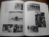 吉祥五十五年の歩み　1938-1993　
 学校法人守屋教育学園/吉祥女子中学・高等学校発行
    刊行年 平成5年
解説 東京都武蔵野市　カバー　297頁　A4判 

吉祥女子中学・高等学校、東京都武蔵野市吉祥寺東町四丁目に所在し、中高一貫教育を提供する私立女子中学校・高等学校
1938年に帝国第一高等女学校設立。創立者は、帝国書院を創設した守屋荒美雄。「社会に貢献する自立した女性の育成」を標榜。創立者は開校直前に亡くなり、長男である守屋美賀雄がその遺志を継いだ。戦災の影響で武蔵野市に移転して1948年に吉祥女子高等学校が発足、現在に至る。2007年度より、併設の吉祥女子中学校と完全中高一貫校となる。東京大学などにも毎年合格者を出している。 

