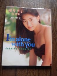 桜井幸子写真集　ふたりぼっち　I'm alone with you
木村晴・撮影
    出版社 ワニブックス
    刊行年 1995年重版カバー桜井 幸子（さくらい さちこ、1973年（昭和48年）12月20日 - ）は、日本の元女優・アイドル・歌手・司会者。千葉県山武郡大網白里町（現・大網白里市）出身。2009年（平成21年）12月31日に芸能界を引退した。
来歴

1988年、サンスターアクアフレッシュのCMオーディションでグランプリを受賞したのをきっかけに芸能界入り。審査員長は作詞家の森浩美で合格者はビクターからデビュー予定であった。同CMで芸能界デビューを果たし、1989年、テレビドラマ『スワンの涙』で女優デビュー。同期に当時ビッグアップルに所属していた高橋由美子がいる。1990年には、CBS・ソニーよりアイドル歌手活動も行っていたが、その後は女優に専念。映画『おあずけ』で主演した他、『ウッチャンナンチャンのやるならやらねば!』ではバラエティー番組のコントに挑戦した。1992年、NHK連続テレビ小説『おんなは度胸』でヒロインを務める。翌1993年には、テレビドラマ『高校教師』で、真田広之演じる主人公と恋に落ちる女子高生・二宮繭役を演じ、一躍人気女優となる。野島伸司が脚本を執筆したテレビドラマの常連となり、1994年の『人間・失格〜たとえばぼくが死んだら』、1995年の『未成年』と野島三部作すべてに出演した。以後も1997年の連続ドラマ『友達の恋人』、2009年の連続ドラマ『コンカツ・リカツ』などに主演している。 

