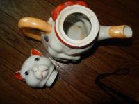 和製磁器アンティーク ティーポット ねこポット 猫 ビンテージ　伊万里　天地20cm