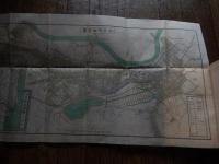 水戸市要覧 昭和7年改訂再版　地図付
水戸市役所編
水戸市役所
    刊行年 昭和7年
    ページ数 225p
    サイズ 16.5cm
    状態 並
    解説 裸本、布装