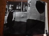 「カメラ毎日」　1966年3月号　密林を拓く＝長野重一　新春往来＝石元泰博　外海府（われらをめぐる海3）/東松照明　他
《口絵特集》密林を拓く/長野重一　
新春往来/石元泰博　モノクロ9ｐ
おんな（エスカルゴの部屋）/佐藤明　　
《カラー写真》アド・バルーン3/篠山紀信　
えいぷりる/一村哲也　
裸婦/中村正也　
外海府（われらをめぐる海3）/東松照明　他　　　
《黒白写真》小さな公園/熊切圭介　
ストリートでこんにちは（リレー連載・日本人⑭）/佐藤邦子
寺院誕生/小川隆之　
世界でいちばん遅い汽車/フロリアン・スタイナー　等　