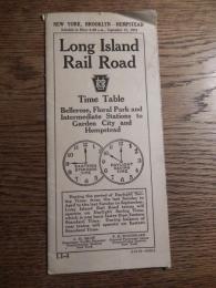 戦前　Long Island Rail Road Time Table ロングアイランド鉄道時刻表　1931年9月　66cmー18.5cm

LIRRは1834年にニューヨークとボストンを結ぶ計画で認可された。この計画ではロングアイランド東端のグリーンポートからコネチカット州ストーニントン（Stonington）はフェリーで連絡する予定だった。しかし、完全陸路でコネチカット州を通る鉄道、後のニューヨーク・ニューヘイブン・アンド・ハートフォード鉄道が開通したため、ボストンまでの延伸は断念した。以後、LIRRはロングアイランド内での鉄道会社同士の競争に重点を移してゆく。LIRRは1870年代にはこれらすべての路線を合併し、ロングアイランドの鉄道輸送で独占的な立場になった。LIRRは度々経営危機に陥っていたが、1900年にはペンシルバニア鉄道（PPR）がLIRRを買収し、傘下に収めた。PRRはLIRRが温めていたマンハッタン延長計画を推進し、1910年9月には自社路線のターミナル駅であり、マンハッタンの一等地に建つペンシルベニア駅へのLIRR乗り入れが実現することになる。この他にも当時潤沢な資金の有ったPRRとLIRRは以後半世紀近く関係を持ち続け、設備の近代化が進んだ。第二次世界大戦後には鉄道は斜陽産業となり利益は減る一方であった。苦しくなったPRRはLIRRの経営権を放棄し、LIRRは1949年に破綻、経営権は管財人のもとに移った。ニューヨーク州はこの鉄道がロングアイランド島の未来にどれほど重要かを理解していたので、破綻してから長きにわたり援助を続けた。1966年にはPRRが持っていた株式を州が買い取り、新設した交通部門のメトロポリタン・コミューター・トランスポーテーション・オーソリティー（Metropolitan Commuter Transportation Authority）の傘下に置いた。この組織は1968年にメトロポリタン・トランスポーテーション・オーソリティ（MTA）と名を変え現在まで続いている。MTAのもとでLIRRの再建は進み、現在アメリカで最も多くの人々が利用する通勤鉄道にまで成長した。 