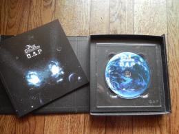 First Sensibility: B.A.P Vol.1　: ファースト・センシビリティー1集 [CD/輸入盤]箱にサイン