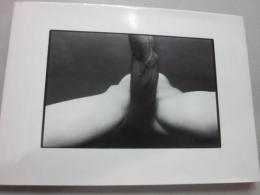細江英公　展覧会のための写真集　「抱擁」と「薔薇刑」　※金色のペンにて署名入り