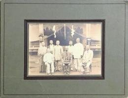 手塚太郎 台紙つき集合写真２点
