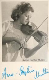 アンネ=ゾフィー・ムタ―　Anne-Sophie Mutter　サイン入りポートレイト