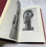 仏独英文)アフリカ・コンゴ・ソンイ族の芸術作品の形態、様式、その象徴的意味　Etudes songye : formes et symbolique : essai d'analyse = Songye Studien : Formen und Symbolik : ein analytischer Essay = Songye studies : form and symbolism : an analytical essay 