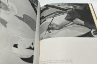 英文)木村伊兵衛写真集  4人の日本画家　横山大観・川合玉堂・上村松園・鏑木清方  Four Japanese painters : Taikan Yokoyama, Gyokudo Kawai, Shoen Uemura, Kiyokata Kaburaki : with reproductions and remarks by the artists   
49 Leica photographs by Ihee Kimura