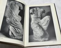 英文)オリンピア遺跡にある「ゼウス神殿」の彫刻群　Olympia : the sculptures of the temple of Zeus