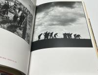 紅色新聞兵  ある中国人写真家の文化大革命をめぐる彷徨　