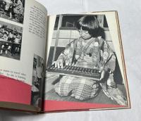 英文)ドミニク・ダルボワ写真「ノリコ」　Noriko : Her life in Japan girl of Japan: Written and photographed by Dominique Darbois