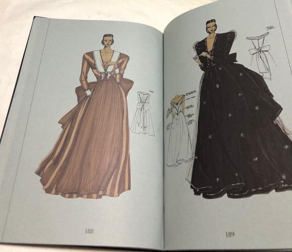 伊英文)ヴェルサーチの舞台衣装 Versace Teatro. Dalla Scala