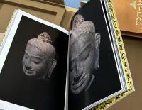 アンコールの仏像 シハヌーク・イオン博物館　Angkor Buddhist treasures from Banteay Kdei : Preah Nordom Sihanouk-Angkor Museum 1箱(別冊付2冊)
