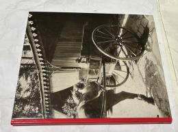 仏文)カルナヴァレ博物館蔵　ウジェーヌ・アジェの写真　車　Les voitures d'Atget au Musée Carnavalet