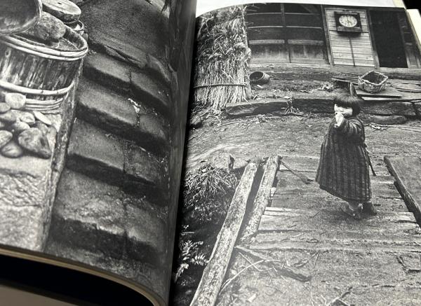 佐渡　岩宮武二　写真集　希少本　署名入り　限定2000部 岩宮武二 佐渡(岩宮武二 写真/早川良雄 装本・レイアウト) / 古本