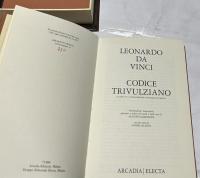 伊文)レオナルド・ダ・ヴィンチ トリヴルツィオ手稿 : ミラノトリヴルツィオ図書館蔵  1箱(全2冊) Leonardo da Vinci: Codice Trivulziano. Il Codice N.2162 della Biblioteca Trivulziana di Milano. 1 set.
