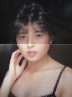 【切り抜き】上田美恵4ページ ピンナップ1枚 昭和 雑誌 グラビア 女優					
