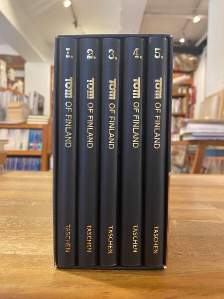 TOM OF FINLAND THE COMIC COLLECTION VOLUME 1-5(TOM OF