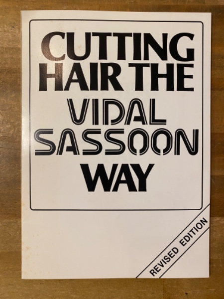 趣味・スポーツ・実用 cutting hair the Vidal Sassoon way VF371】CUTTING HAIR THE VIDAL SASSOON WAY /visual book | KITAZAWA