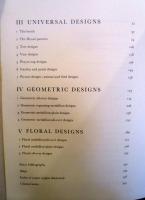 Oriental Carpet Design: A Guide to Traditional Motifs, Patterns and Symbols