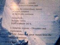 Antarctica: The Extraordinary History of Man's Conquest of the Frozen Continent (Updated Edition)　南極　英語