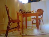 Decorating Naturally (ハードカバー)
WHITE,CREAM AND NATURAL MATERIALS IN YOUR HOME