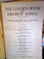 The Golden Book of Favorite Songs: A Treasury of the Best Songs of Our People