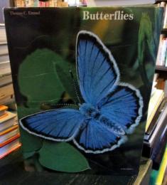 Butterflies, their world, their life cycle, their behavior